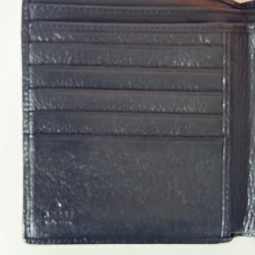 Gucci Black Leather Wallet with Pink Logo - Picture 6 of 15
